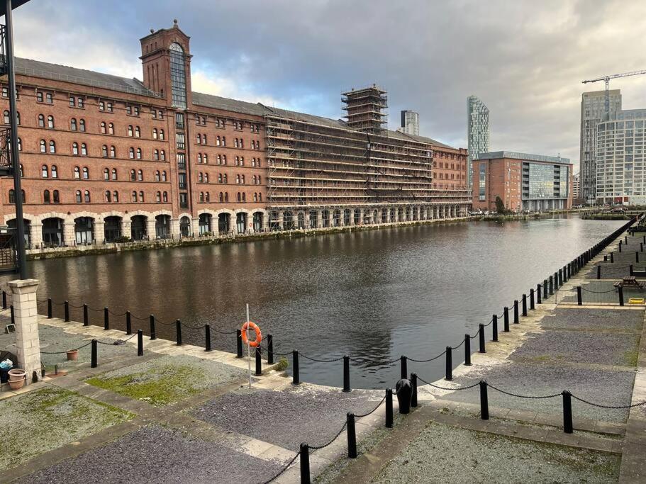 Quayside City Escape - Liverpool Luaran gambar